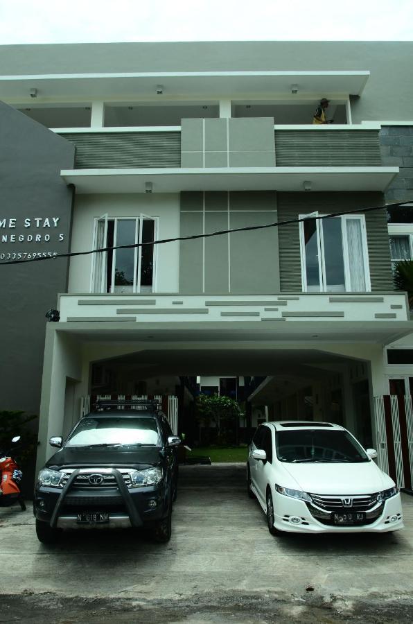 Alora Diponegoro Hotel โปรโบลิงโก ภายนอก รูปภาพ