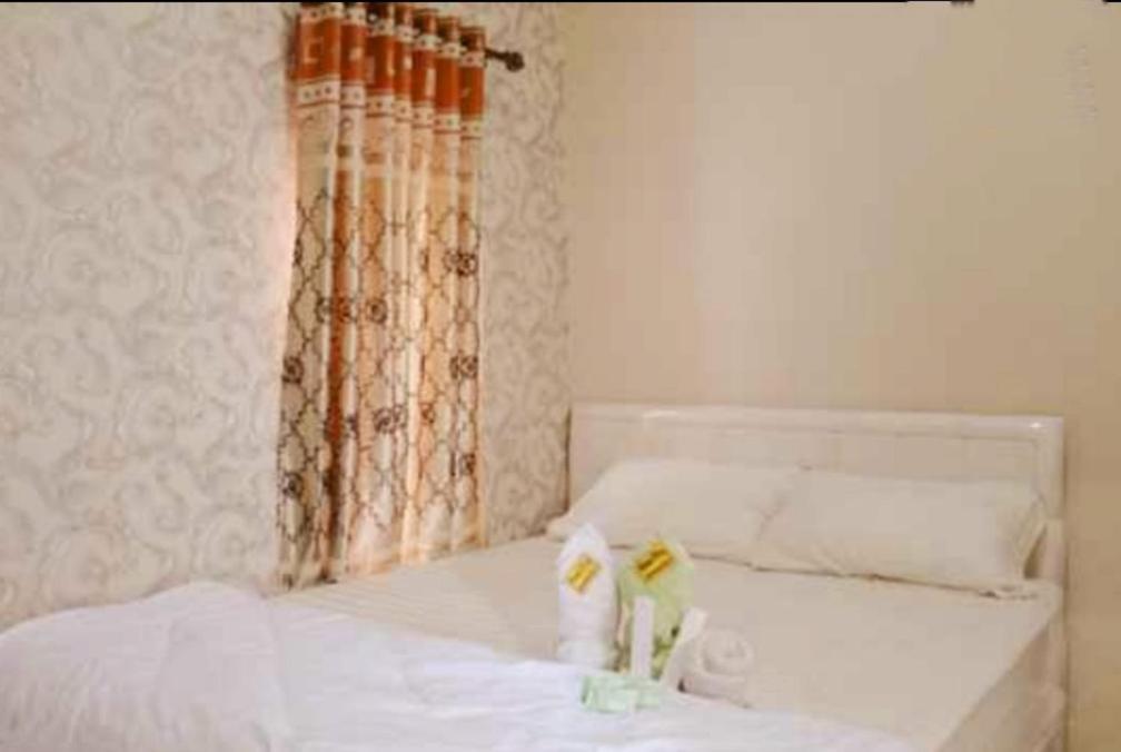 Alora Diponegoro Hotel โปรโบลิงโก ภายนอก รูปภาพ